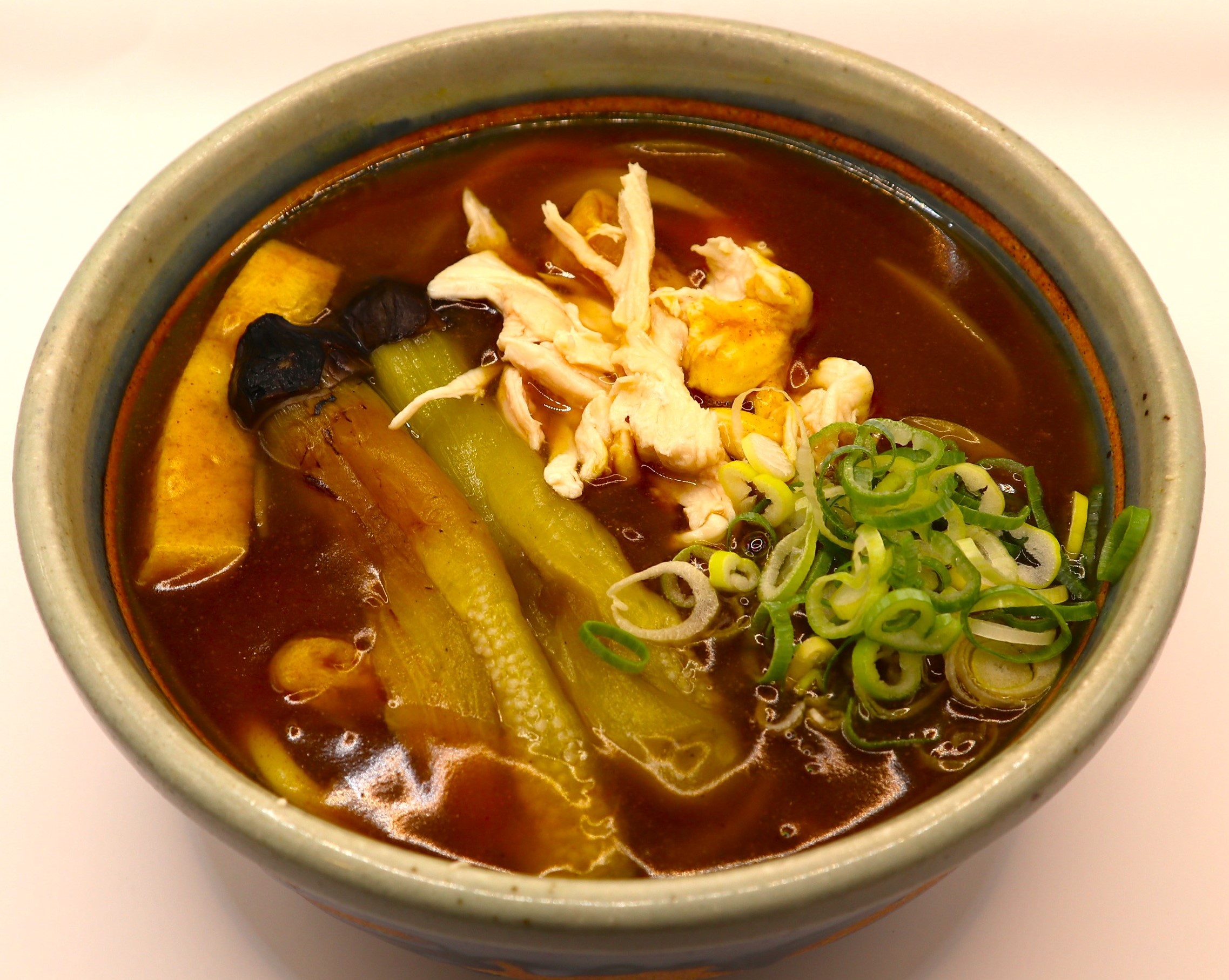 秋茄子と鶏のほぐし身のカレーうどん